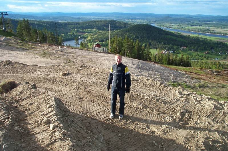 Pelle på toppen av Järvsö slalombacke.