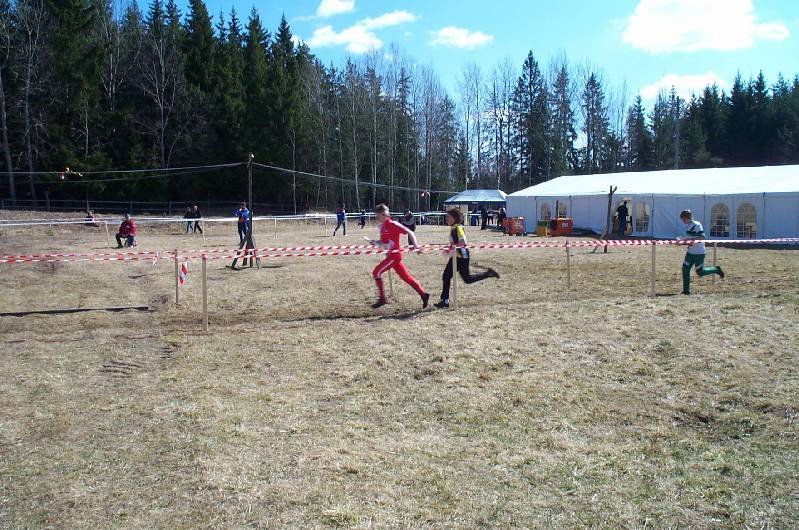 Gustav springer ut på sistasträckan för förstalaget.