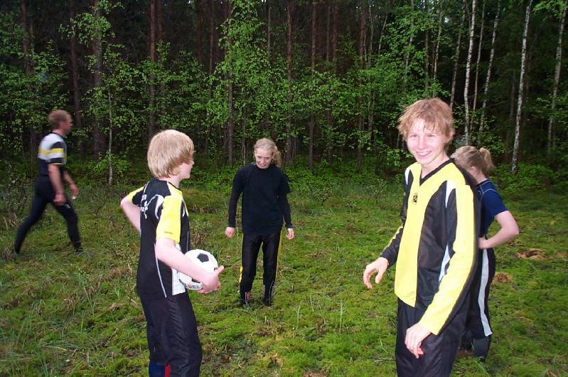 Kärrfotboll.