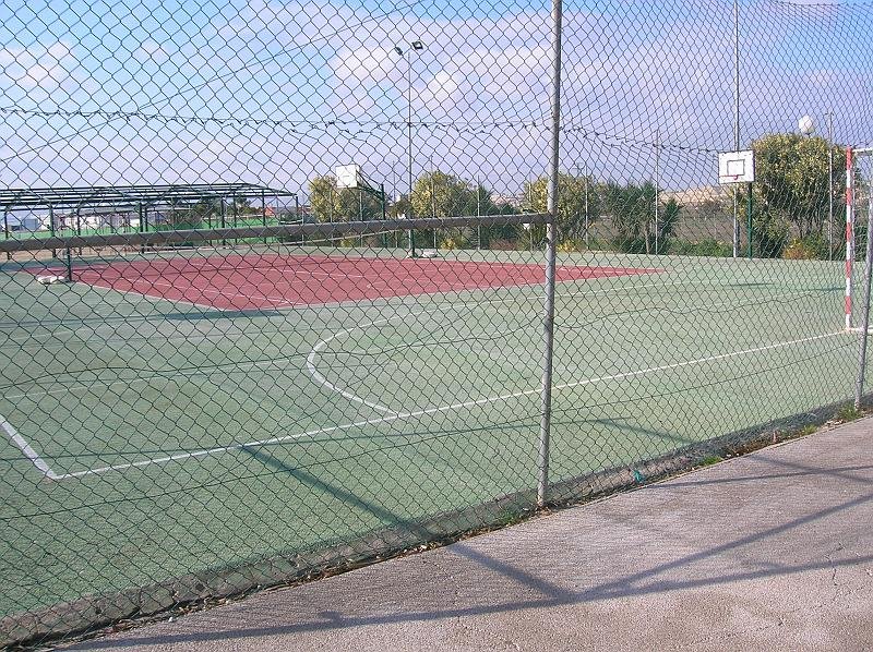 Tennisbanan där det avgjordes många tuffa matcher. Foto: Sofia Fransson.