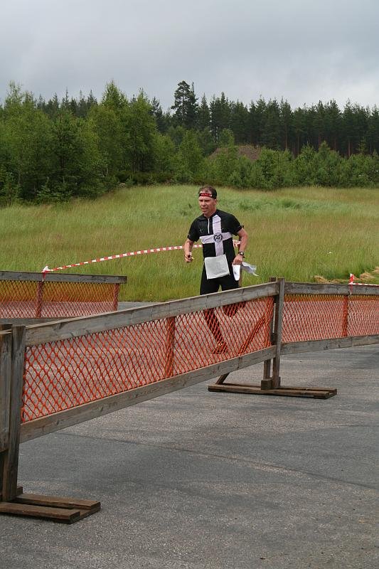 Thomas mot mål efter trettonde sträckan.