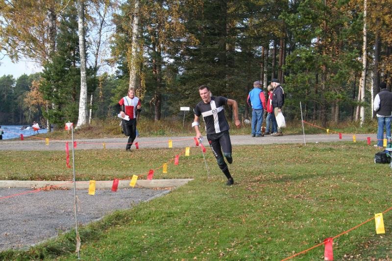 Jösse  spurtar mot mål.